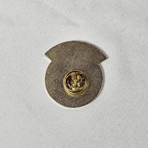 Vintage US Military Air Force Thunderbirds Lapel Hat Pin F-84G - Picture 3 of 3